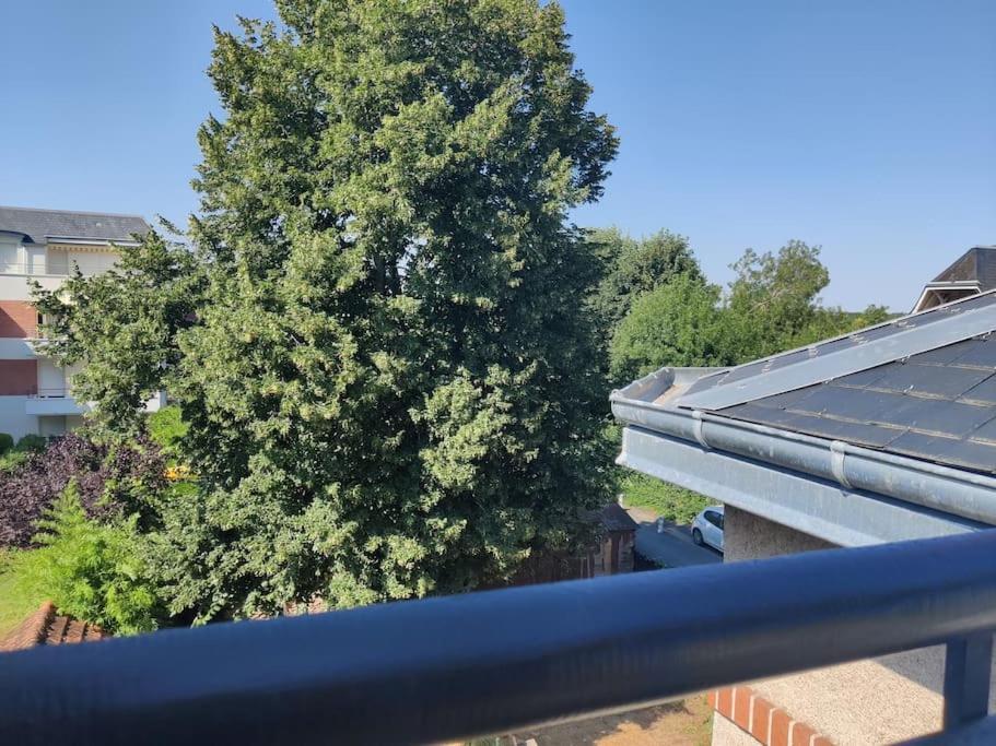 Bel Appart Renove Avec Terrasse サン・タヴェルタン エクステリア 写真